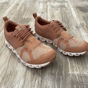 On Running Sneakers - Dusty Rose